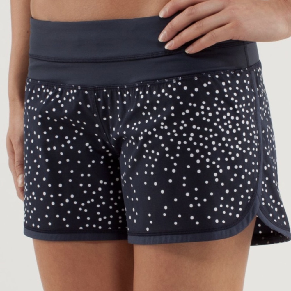 Lululemon Groovy Run Short Petit Dot Inkwell / In… - image 1